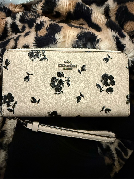 Coach Handbags - Coach Cream and Black Floral Zip-Around Wristlet